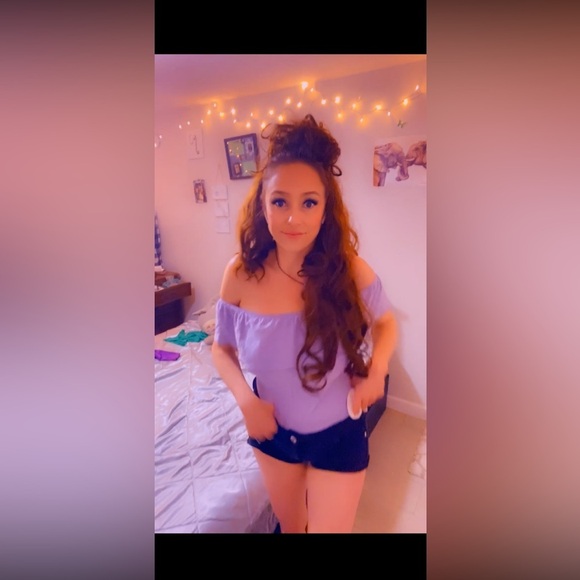 Lavender off shoulder bodysuit - Picture 3 of 5